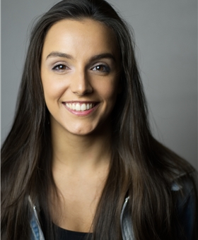 Musical theatre performer Alice Gruden on StagePool